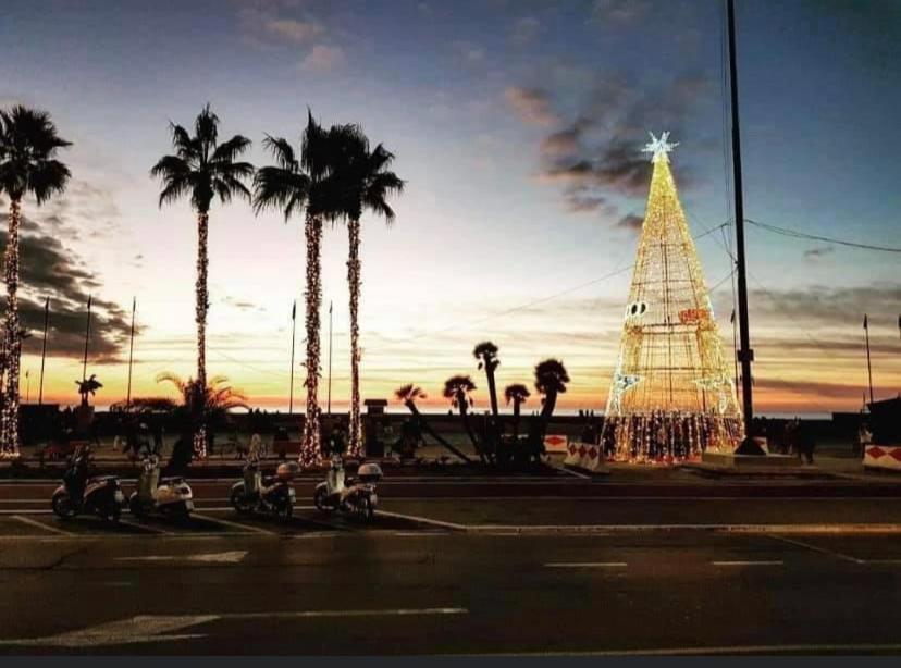 Hotel Nice В'яреджо Екстер'єр фото